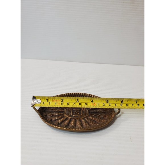 Vintage / BRASS SOAP DISH / Solid Brass Soap Holder Soap Dispenser Vinta… - Picture 9 of 10